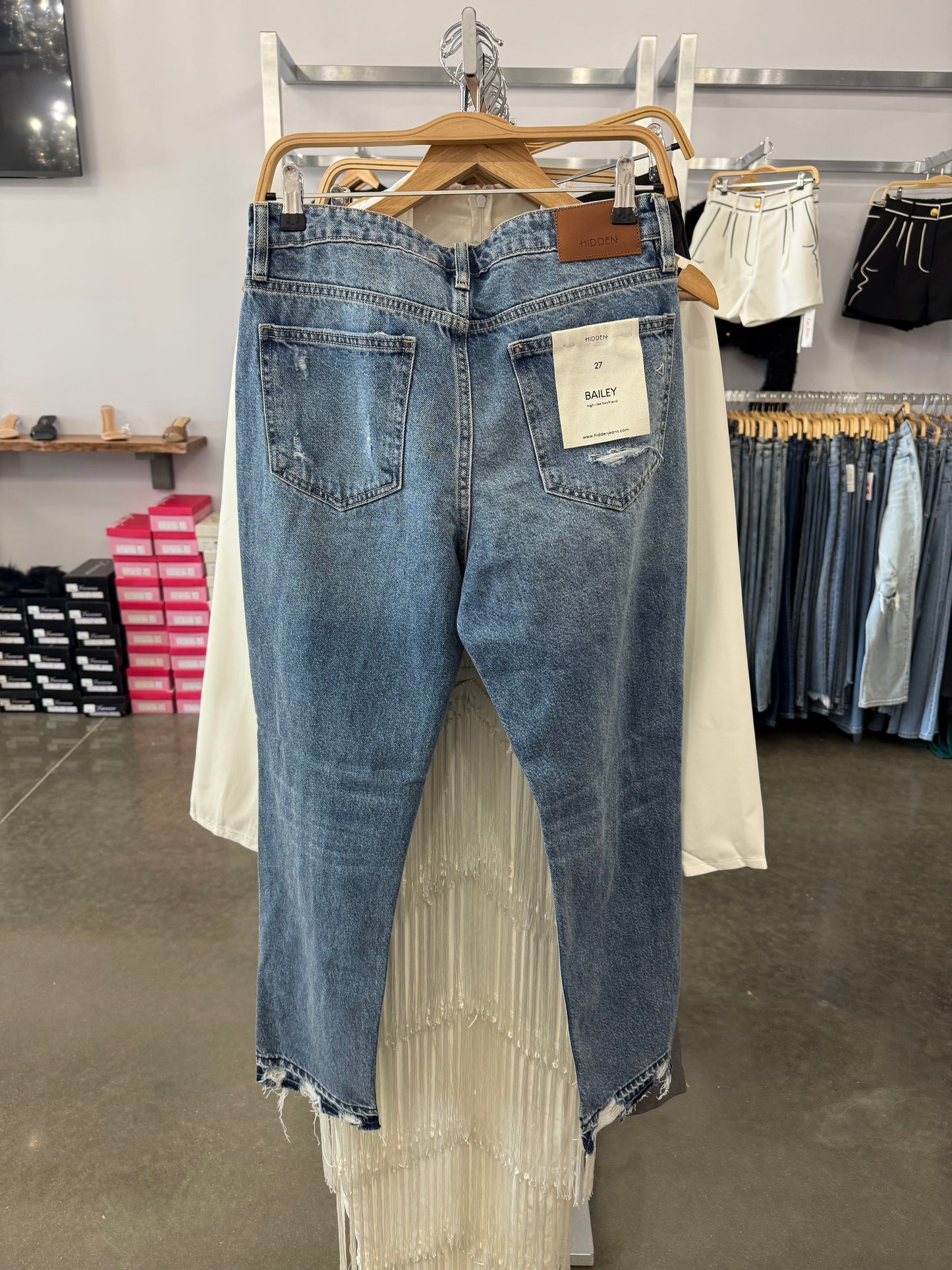 Electric Feeling Distressed Jean