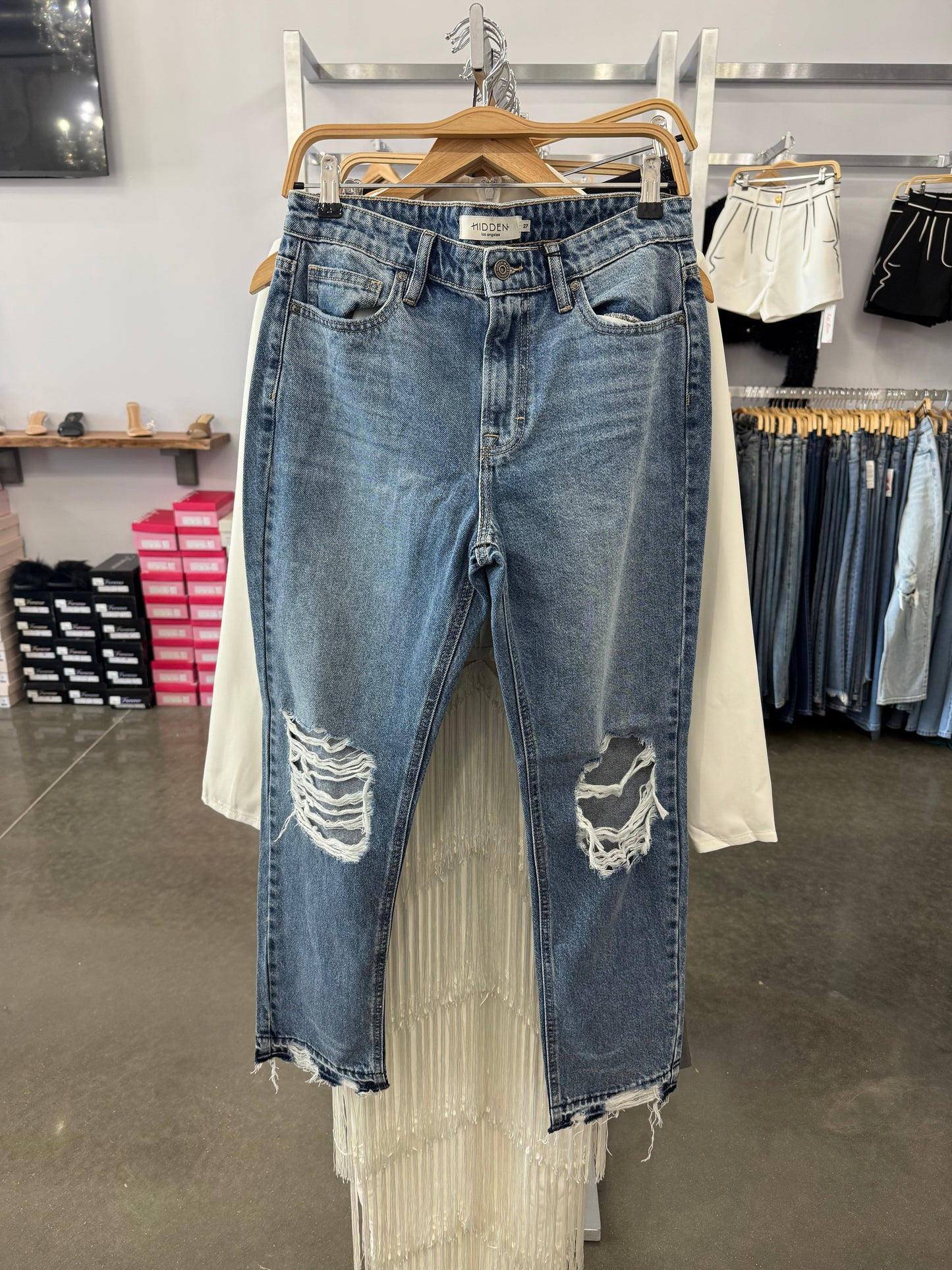Electric Feeling Distressed Jean