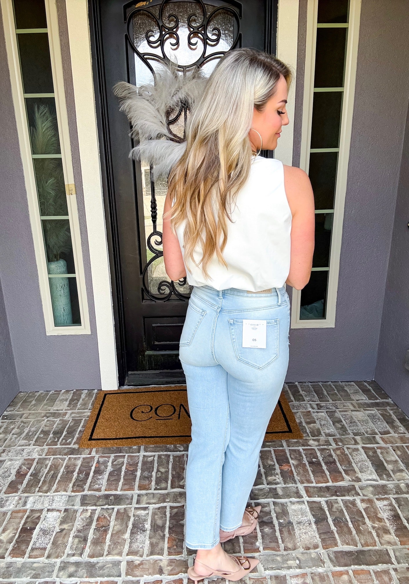 Crossing The Lines Jeans