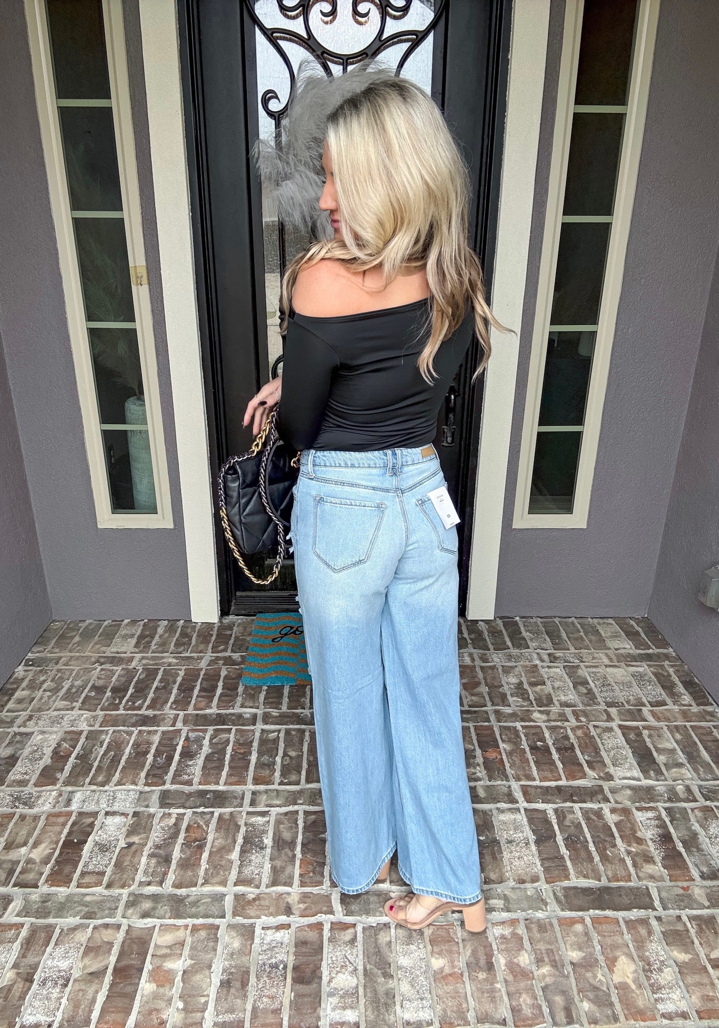 Cutie Distressed Jeans