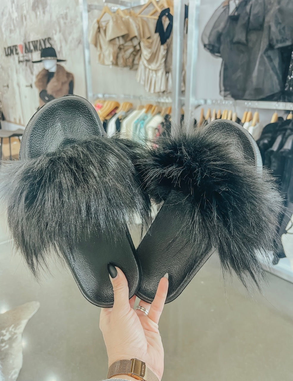 Style Outdoor Slipper - Black