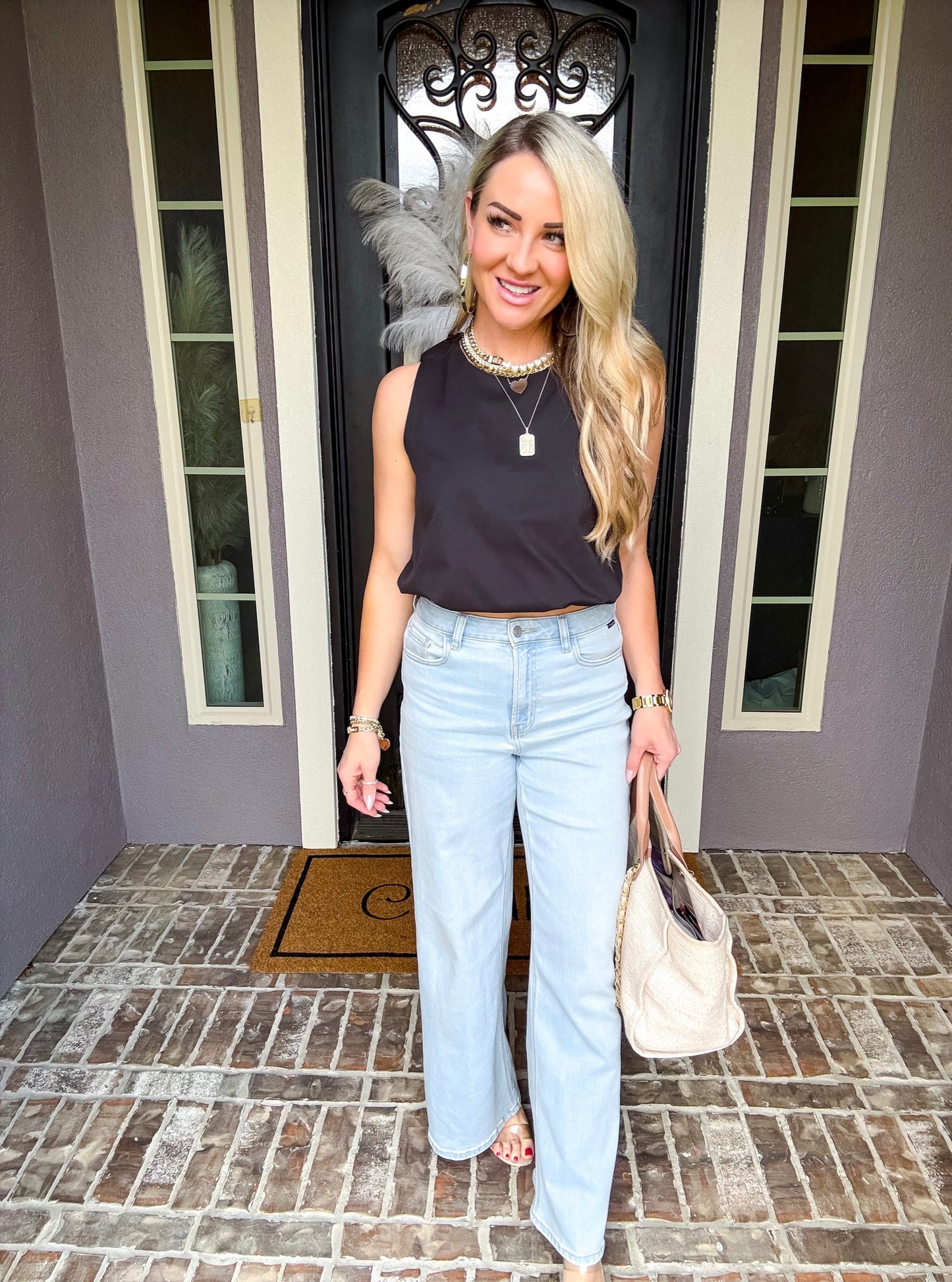 Tell Me More Sleeveless Ballon Top - Black