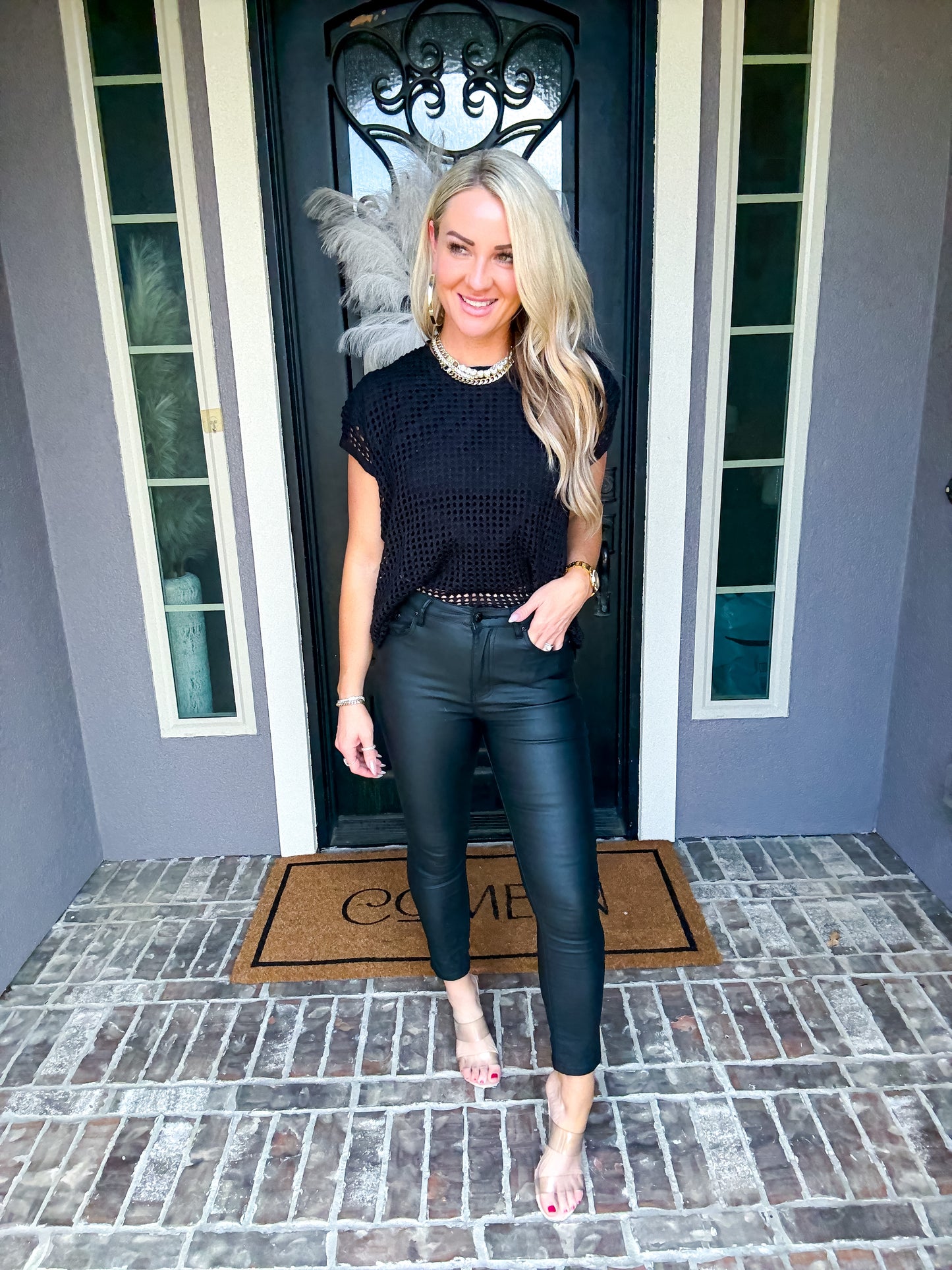 She's So Classic Knit Top - Black